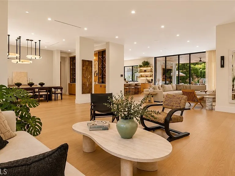 5050 Arundel Dr — Photo 10
