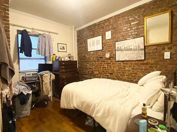 5th image of 238 E 14th St #4K