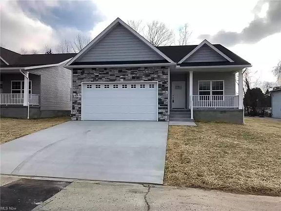 2nd image of 1412 27th St #1412