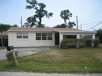 1st image of 2234 Bonnie Dr