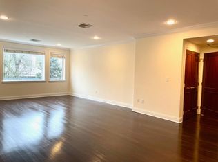(Undisclosed Address), Great Neck, NY 11020
