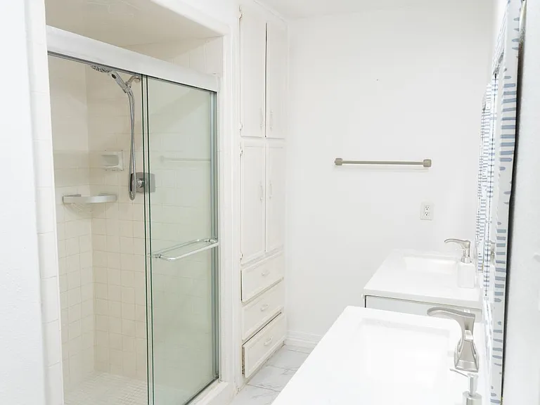 3030 Shawnee Dr — Photo 3