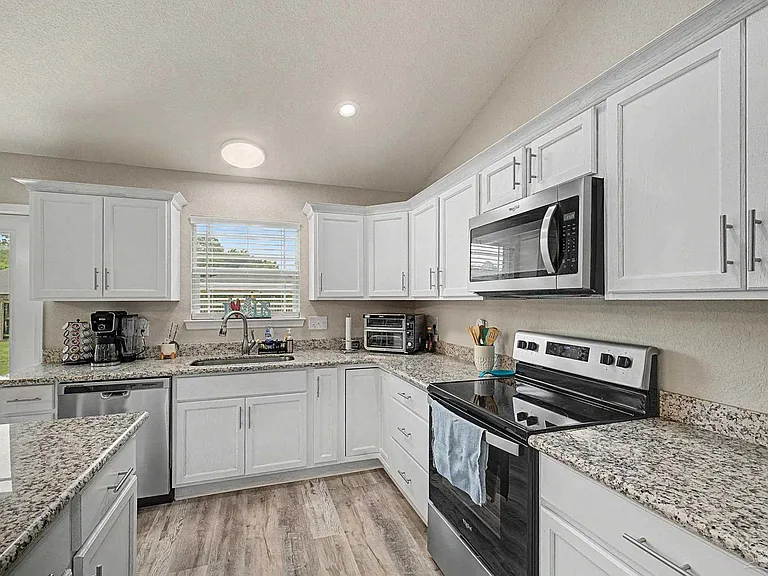 3613 Berkley Ln — Photo 14