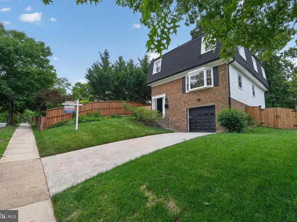 250 Aspen St, Alexandria, VA 22305