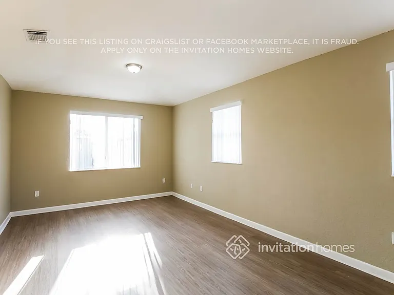 6664 SW 163rd Pl — Photo 14