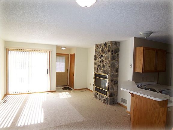 5th image of 13445 60th Pl N Unit 95