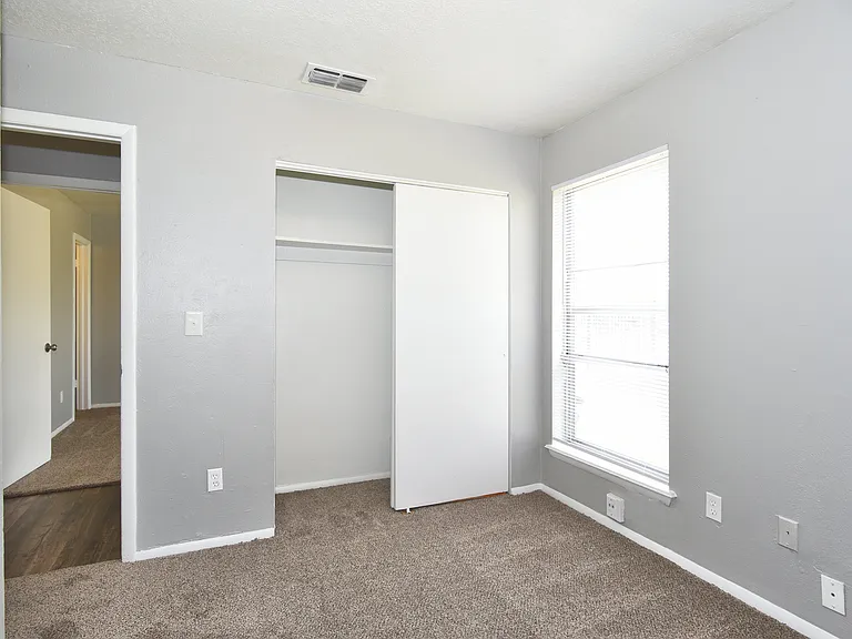 Summerstone Duplexes — Photo 49