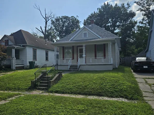 1115 SW Plass Ave, Topeka, KS 66604