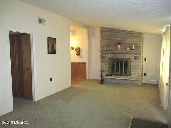 5th image of 1611 Lasalle Ave