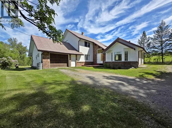 4667 Lund Rd, Cariboo, BC V2J 6M8