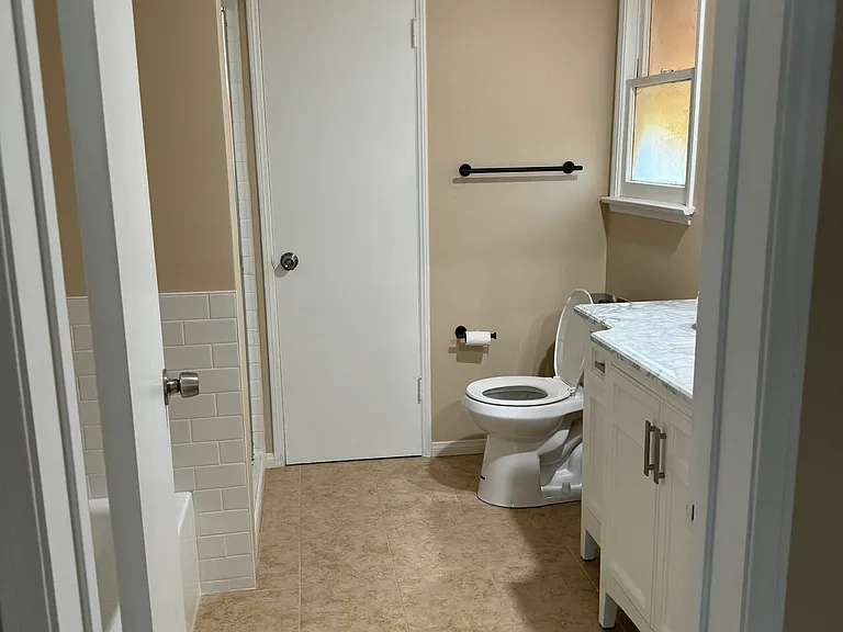 1st Restroom with access to 1st bedroom