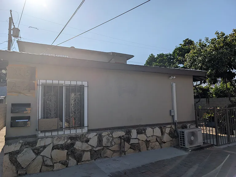 2215 S Meridian Ave #A — Photo 2