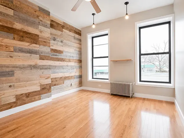 938 Atlantic Avenue image 1 of 7
