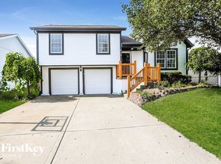 215 NW 113th St, Kansas City, MO 64155