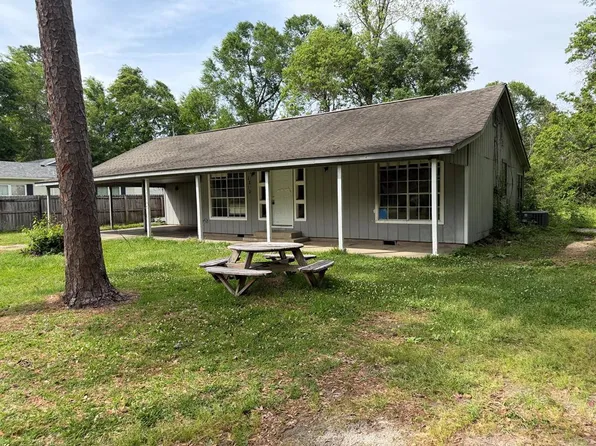 1210 3rd Ave, Picayune, MS 39466