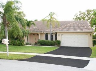 461 SW 169th Ter, Weston, FL 33326