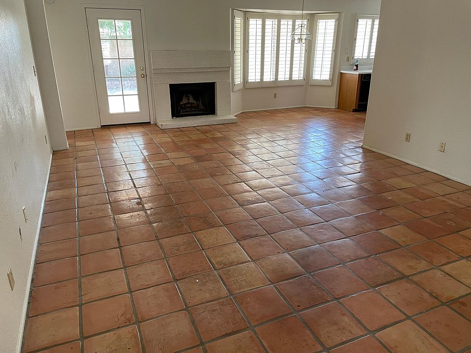 1st image of 4319 E Muirwood Dr