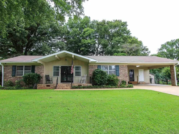 62 Briarwood Ave, Eastaboga, AL 36260