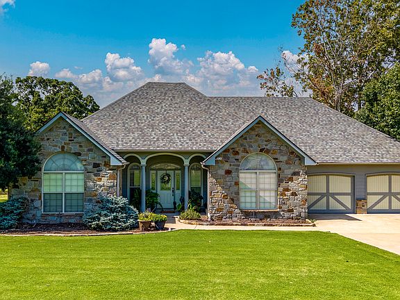2nd image of 33141 Mockingbird Ln