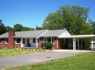8880 N State Highway 150, Clemmons, NC 27012
