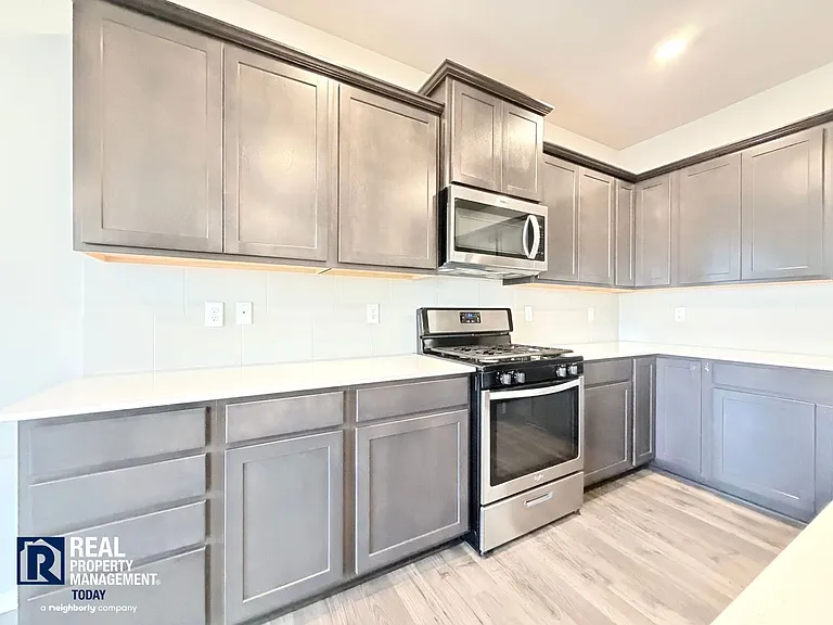 18746 107th Avenue Ct E — Photo 5