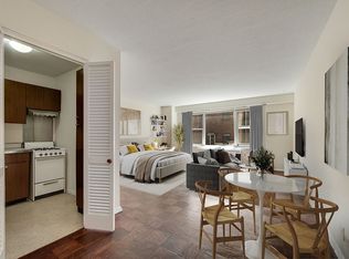 220 E 60th St APT 3F, New York, NY