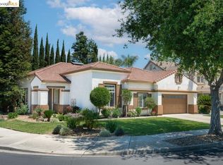 1361 Crescent Dr, Brentwood, CA