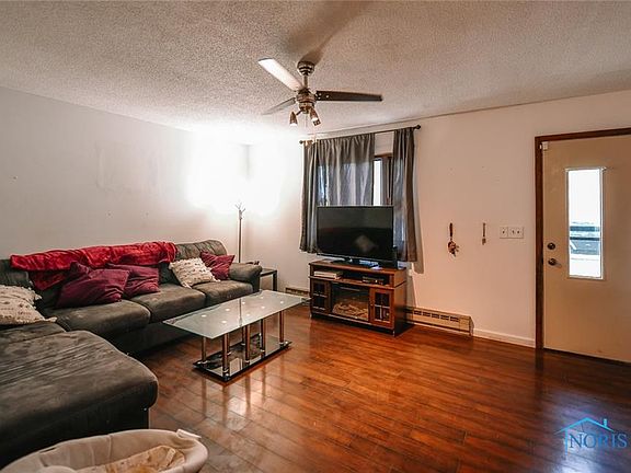 5th image of 117 S Meadow Dr