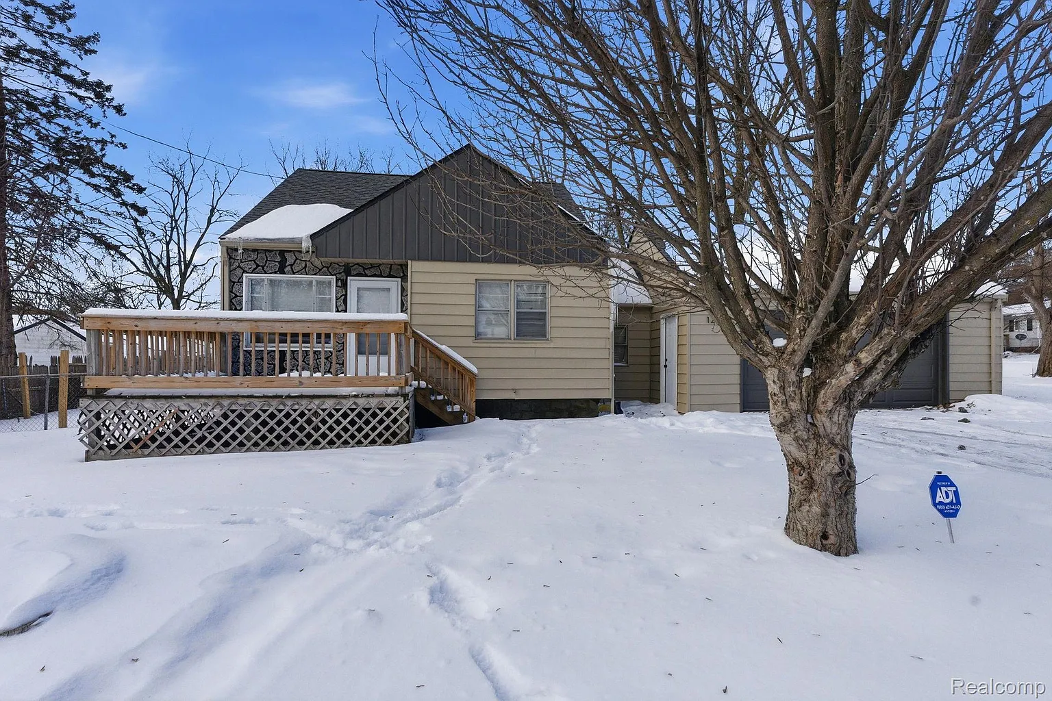 1271 Donaldson Blvd photo 1