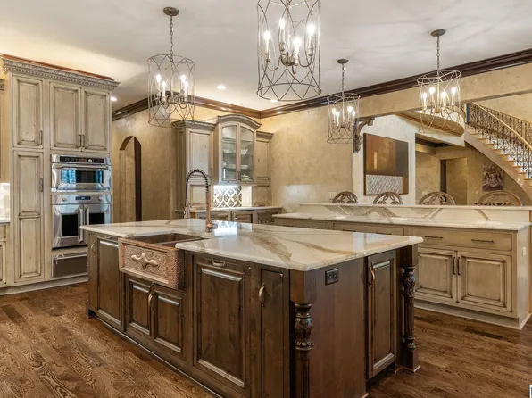107 Cahaba Oaks Ln, Indian Springs, AL 35124