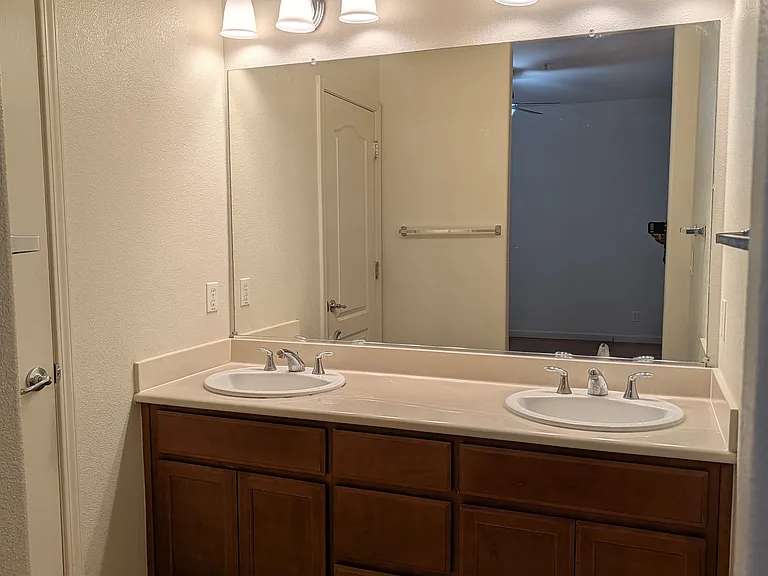 4457 Lafayette St — Photo 11