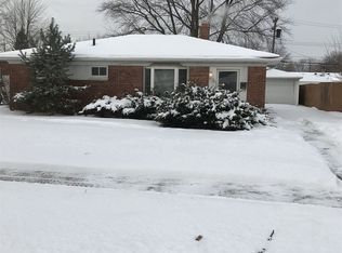 21731 Dexter Ct, Warren, MI 48089