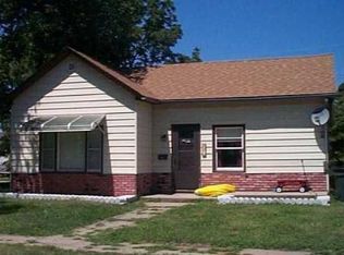 27 W 28th St, Kearney, NE 68847