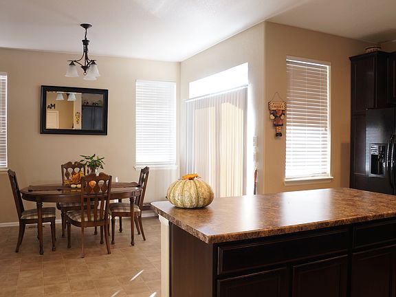 Kitchen Island & Dining Area