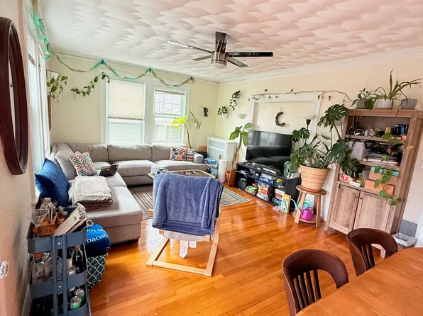 66 Craigie St, Somerville, MA 02143