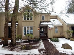 815 Crest Pines Ln, Pocono Pines, PA 18350