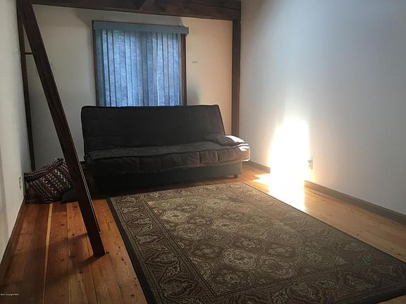 5th image of 149 Claremont Dr
