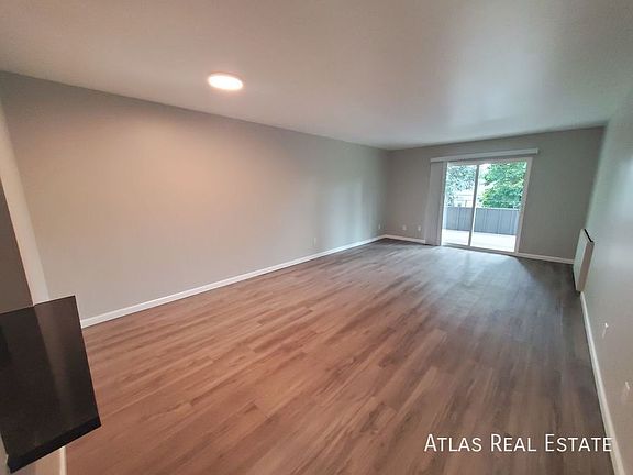 5th image of 1009 13th Ave APT 208