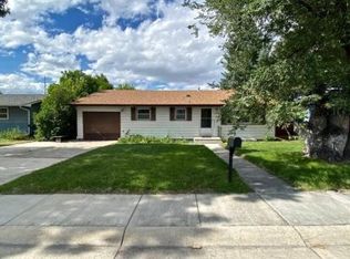 115 E Sunset Dr, Gillette, WY 82716