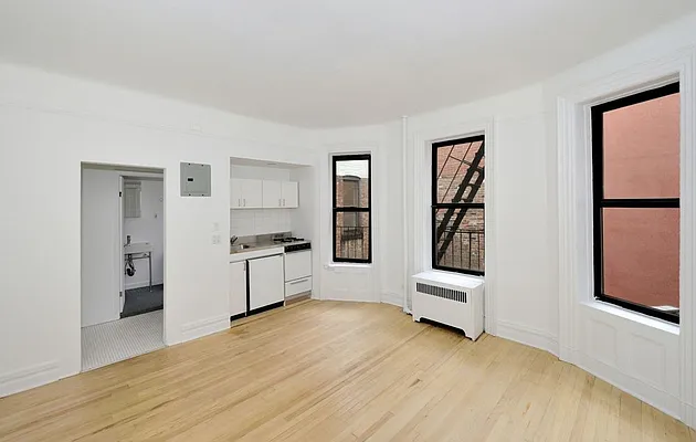 Rented by Aether Property Group | media 6