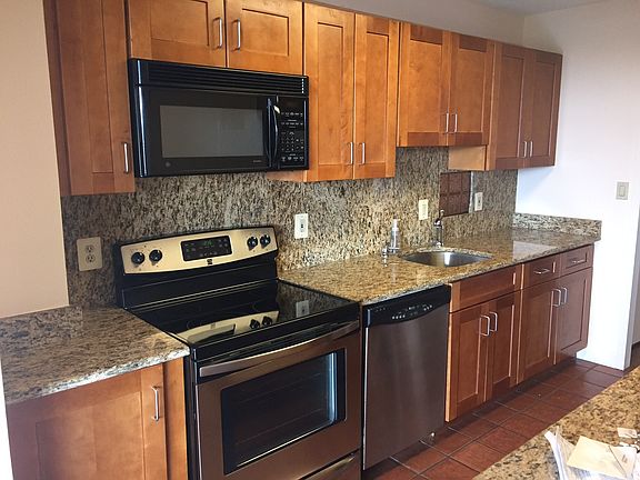 2nd image of 60 Longwood Ave #929