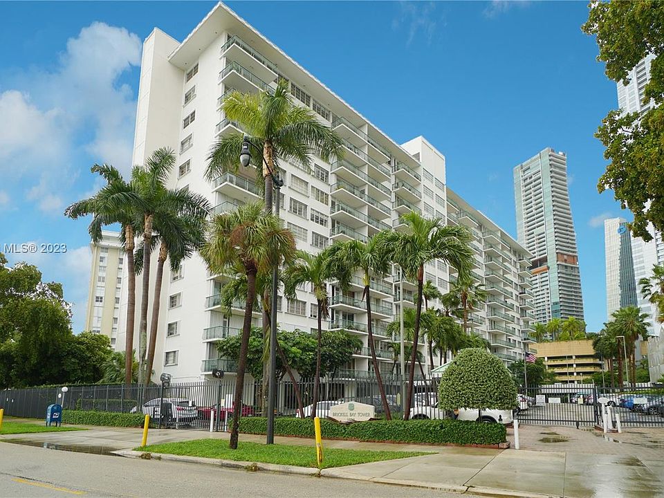 1st image of 1408 Brickell Bay Dr APT 811