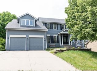225 S 27th St, West Des Moines, IA 50265