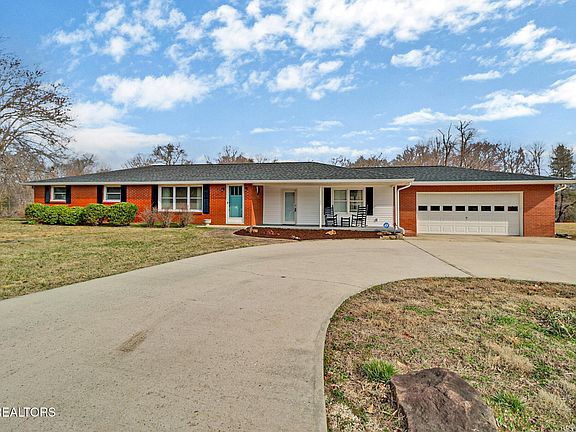 3rd image of 270 Hugh Jones Rd