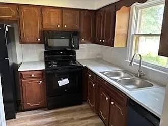 305 Darby Creek Rd — Photo 6