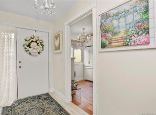 707 Heritage Vlg #A, Southbury, CT 06488