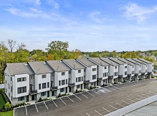 17 Union Rd #203, Spring Valley, NY 10977