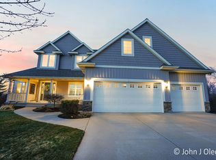 3733 Bradwood Ct NW, Grand Rapids, MI 49534