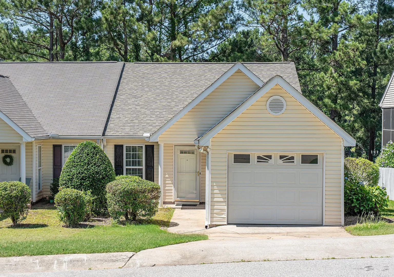 315 Southbank Dr Aiken, SC 29803 — Photo 2