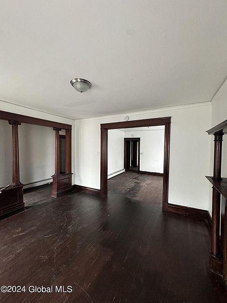 5th image of 106 Hunter Avenue
